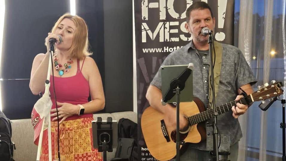 Hot Mess Duo